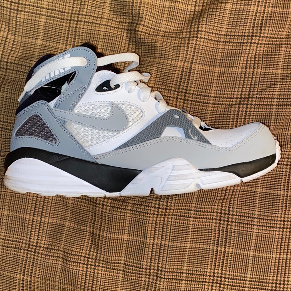 White Wolf Grey Black Air Trainer Max 91